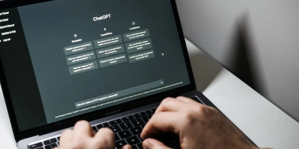 De lod kunstig intelligens styre en virksomhed: Her er, hvordan det gik