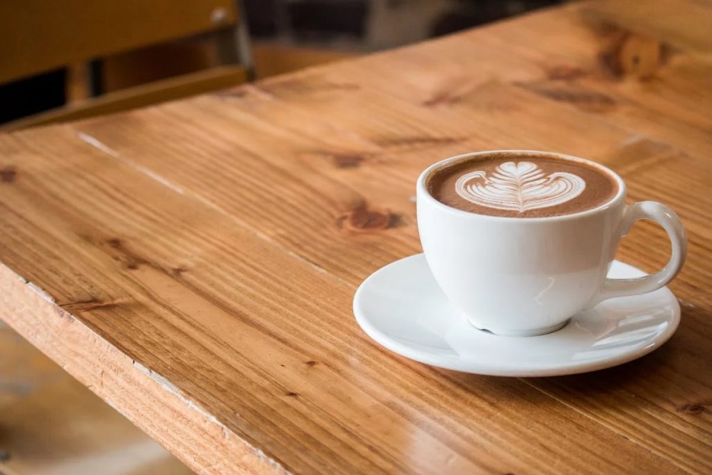 Undgå at mælken bliver dårlig: Derfor skal du investere i små mælk til din kaffe