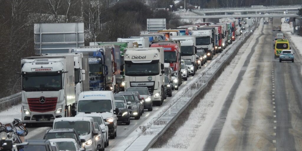 10 kilometer kø: Flere motorveje helt spærret