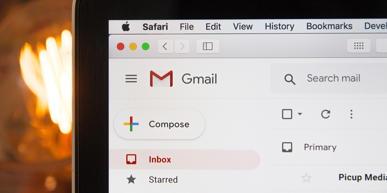 Kommunikationsekspert afslører: Sådan laver du det bedste autosvar på din mail når du skal på ferie