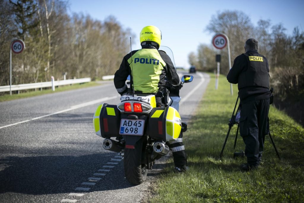 Du skal altid have det liggende i bilen: Ellers risikerer du en bøde på 1.000 kroner