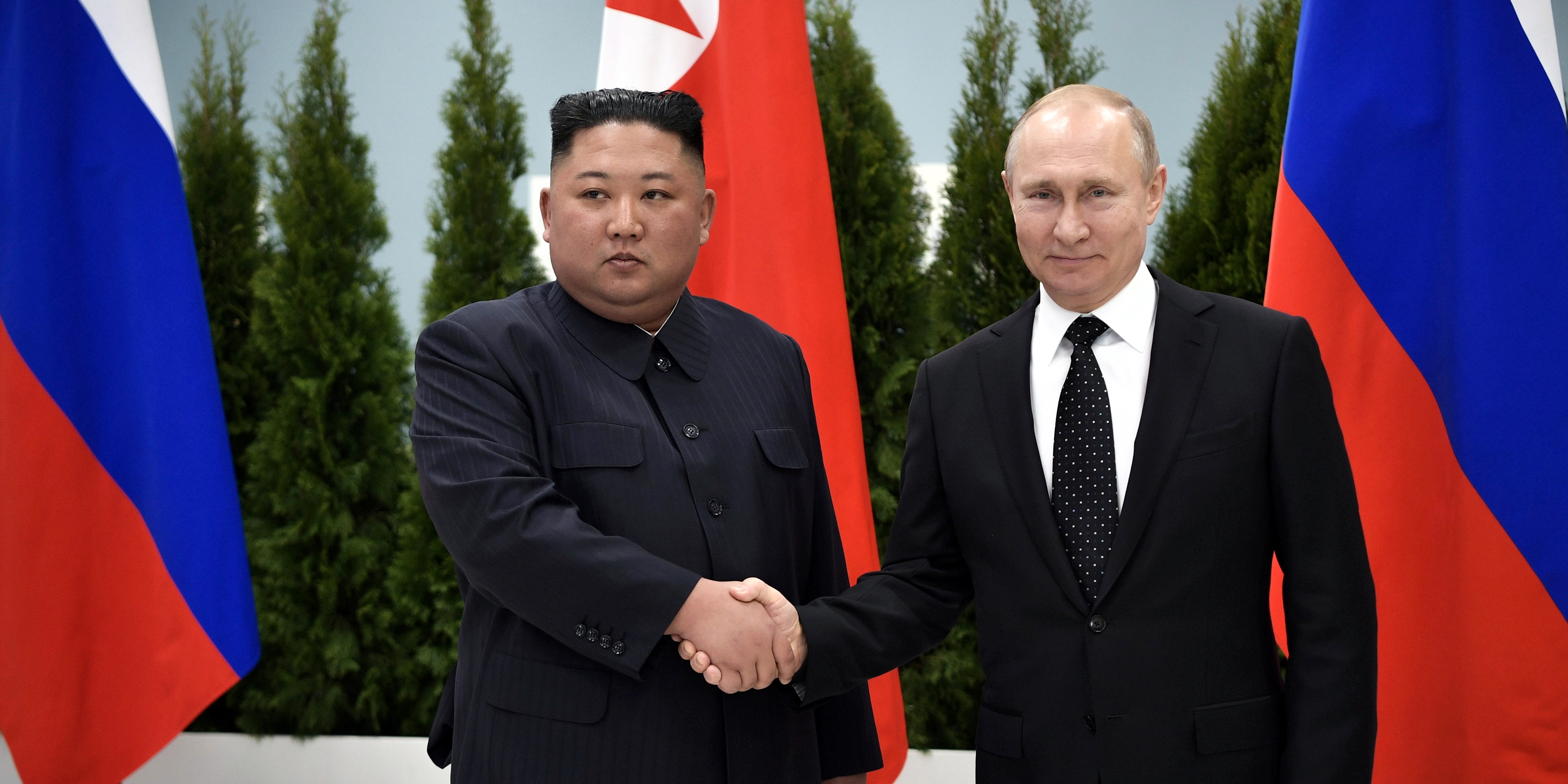Nordkoreas leder på vej til møde med Putin – siger alt om russernes situation, mener korrespondent