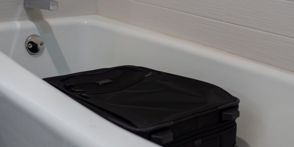 Læg altid din kuffert i badekarret, når du ankommer til et hotel: Her er den helt særlige årsag
