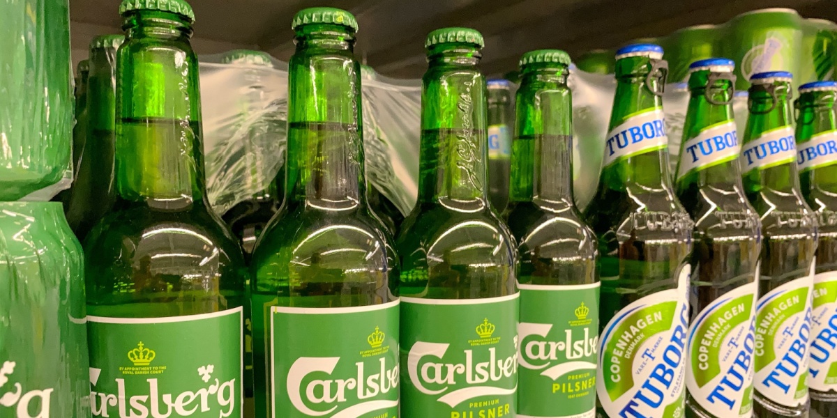 Drikker du øl eller sodavand i glasflasker? Ny afsløring om flaskerne har set dagens lys