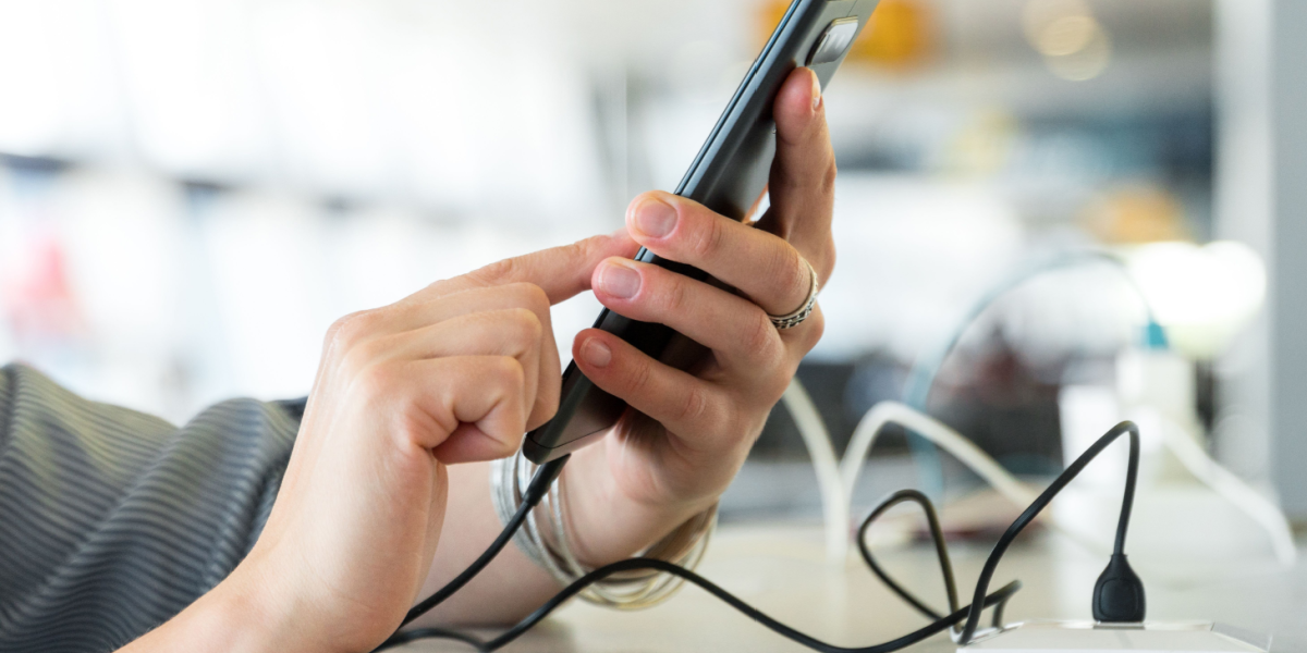 De holder ikke fri – sådan sikrer du dig mod cyberkriminalitet, når du skal på sommerferie