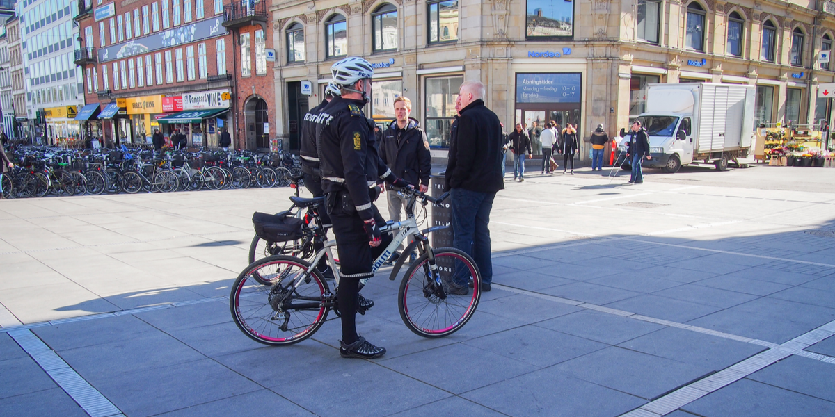 Betjente på jernheste – nu indtaget politiet cykelstierne