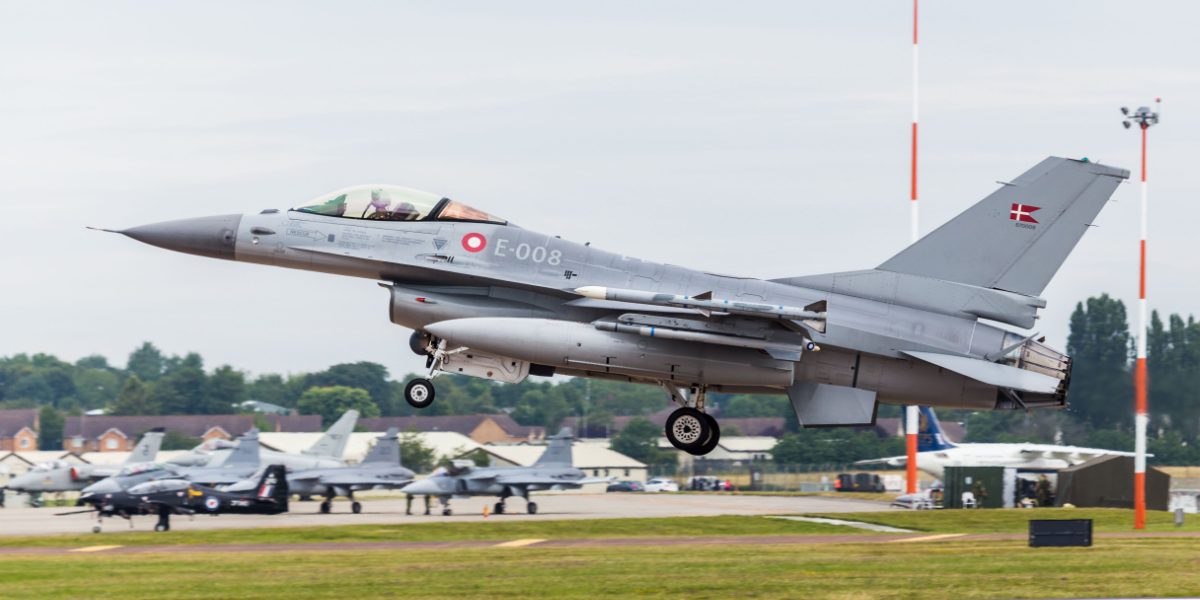 Brød lydmuren: Derfor blev danske F-16 sendt på vingerne torsdag
