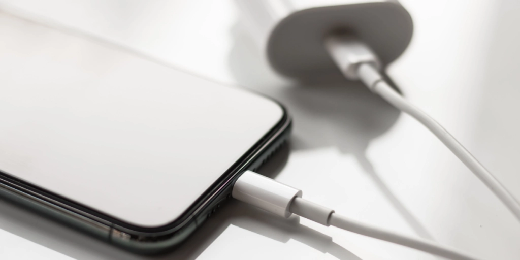 Advarsel: Del ikke din iPhone-oplader med andre