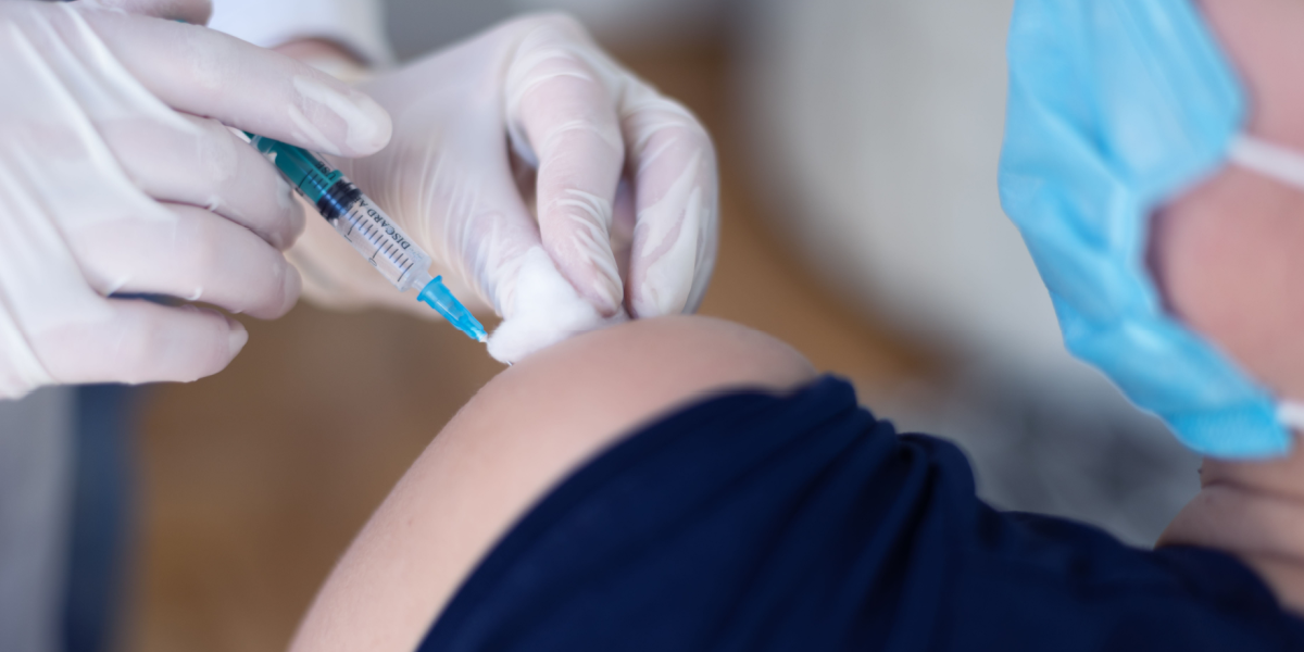 62-årig fik 217 corona-vacciner: Dette gjorde det ved hans krop