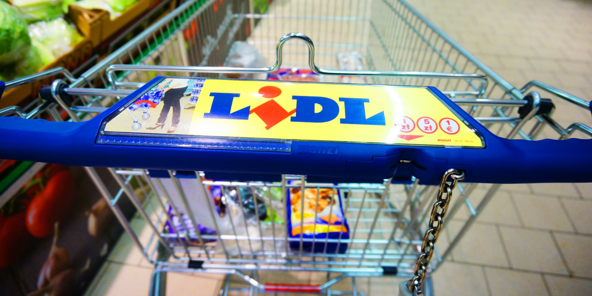 Lidl i julehumør – giver gaver for 1,5 millioner kroner