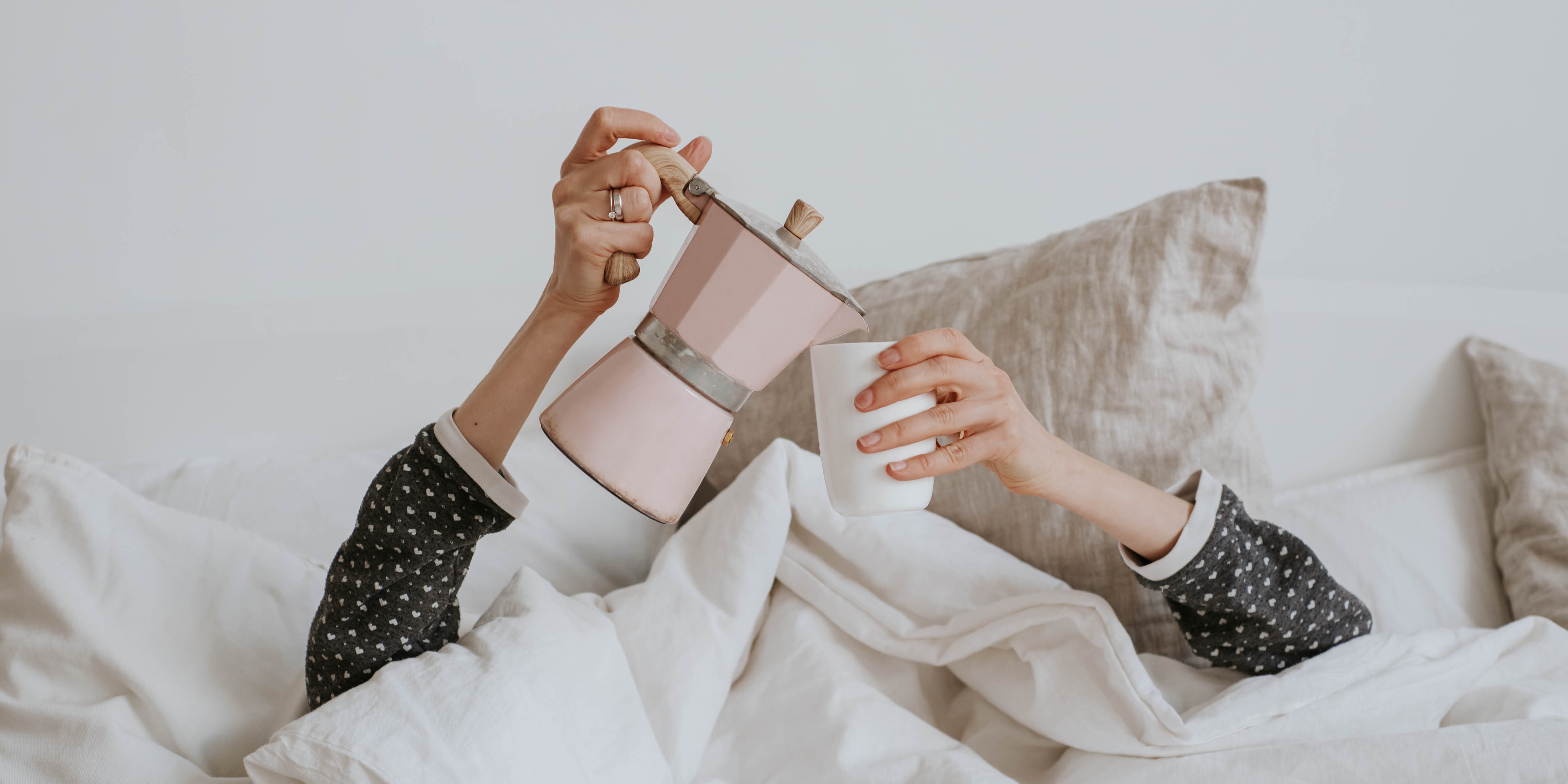 Drikker du kaffe om morgenen? Så bør du også drikke dette