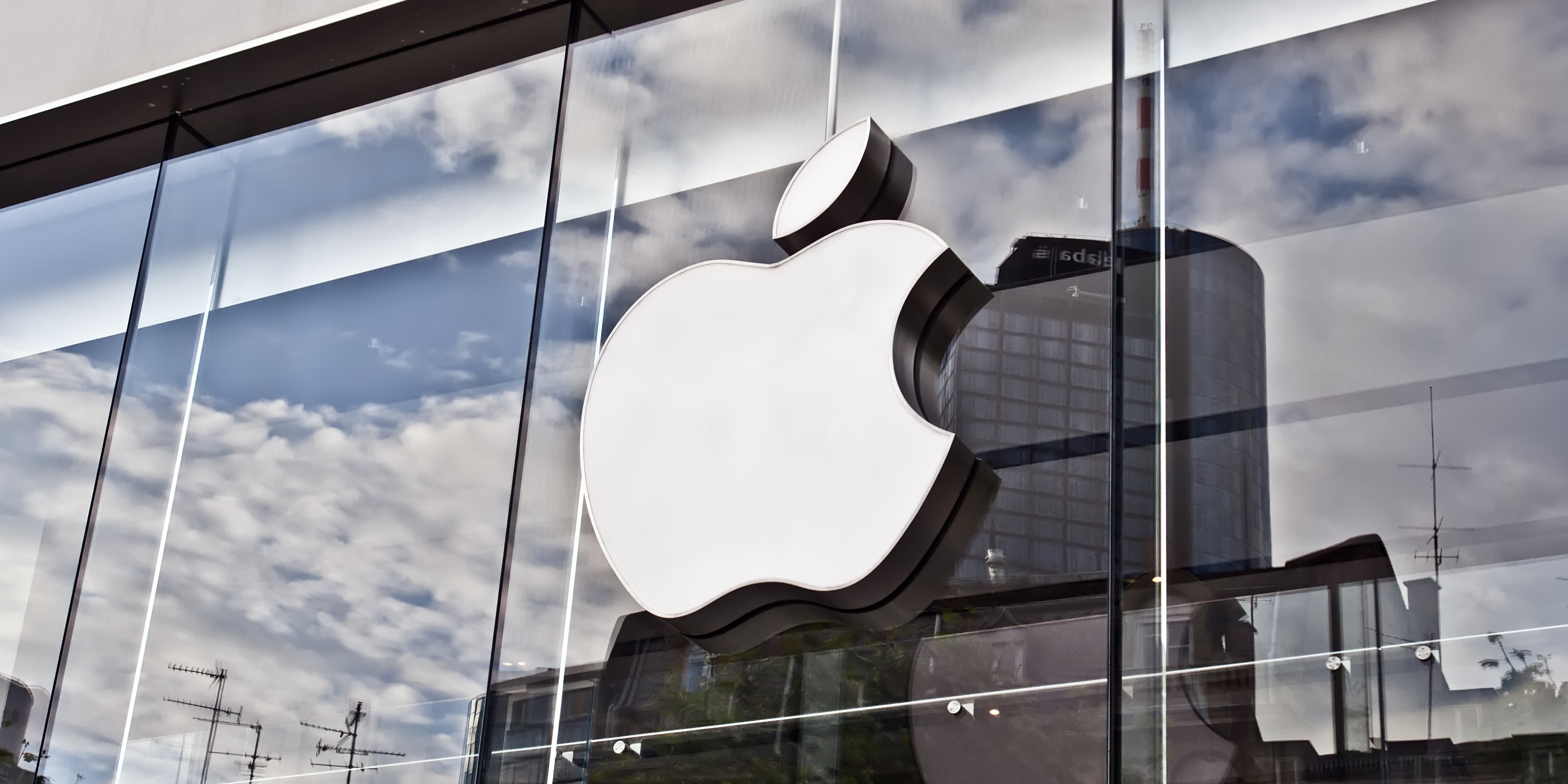 Verdens mest værdifulde selskab siden 2021 – torsdag blev Apple overhalet