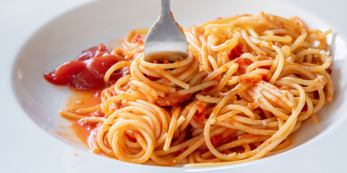Ketchup og spaghetti kaldes tilbage – solgt i stort set alle daglivarebutikker