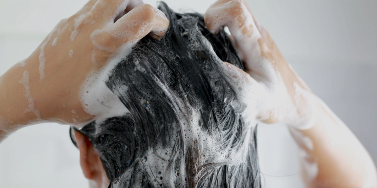 Du bruger nok for meget: Dette er den optimale mængde shampoo ifølge ekspert