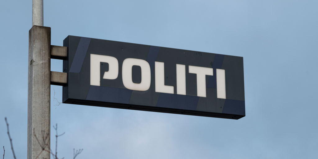 Mand får 8 måneders fængsel for at overfalde sin søster, fordi hun fulgte mænd på sociale medier