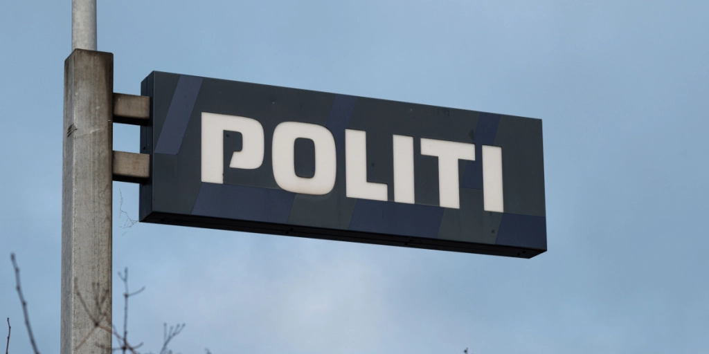 5 personer flygtet fra trafikuheld: Nu beder politiet om borgernes hjælp