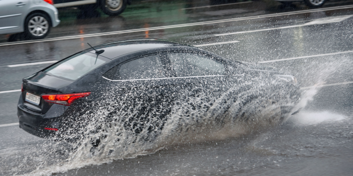Kategori 1-varsel for hele landet: Weekenden bliver helt vild
