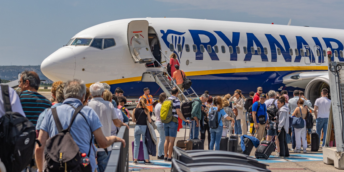 Ulovligt at kræve gebyr for håndbagage: Nu får Ryanair, Easyjet og flere andre selskaber kæmpebøder