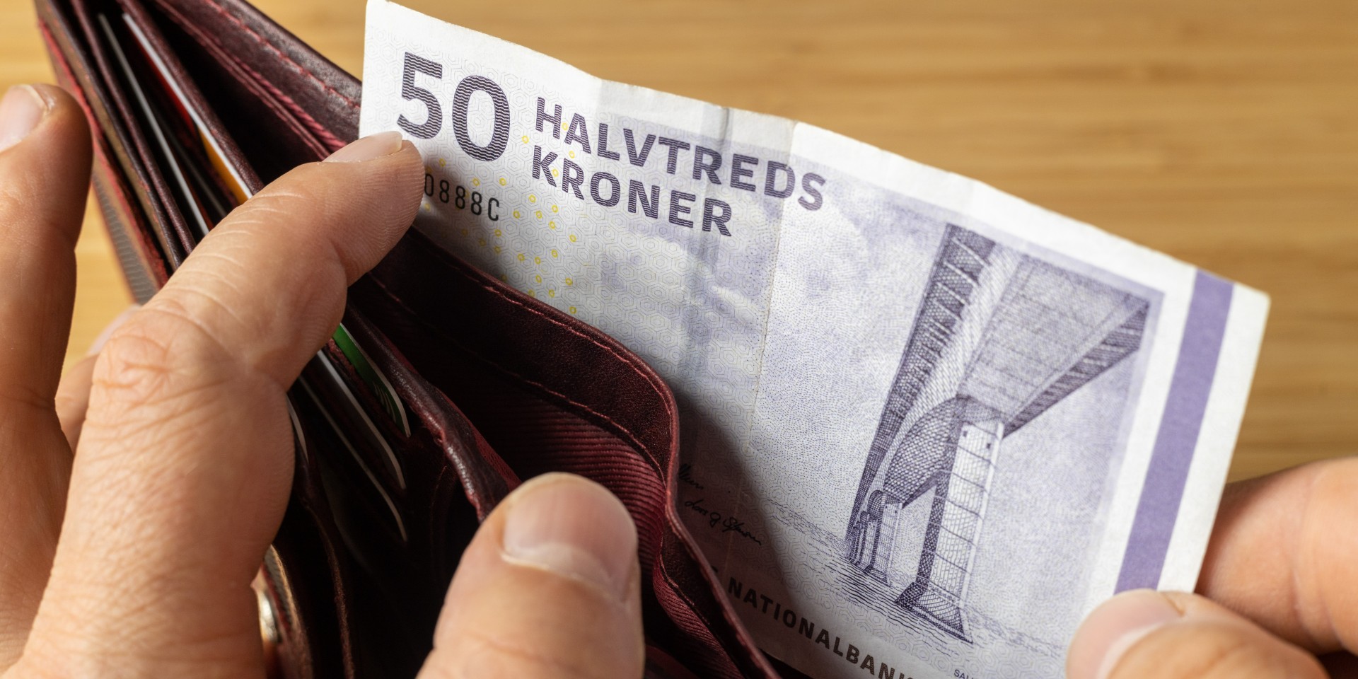 Sort på hvidt: Denne transportform er steget mest i pris siden 2016
