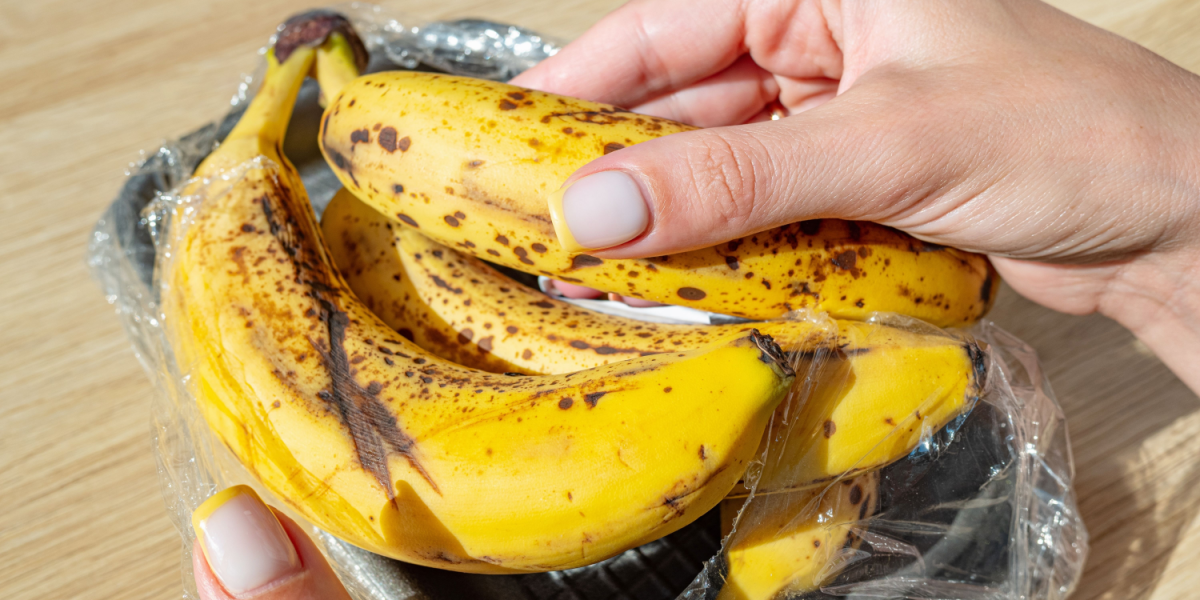9 ud af 10 gør det forkert – sådan skal du opbevare bananer for at få dem til at holde længst
