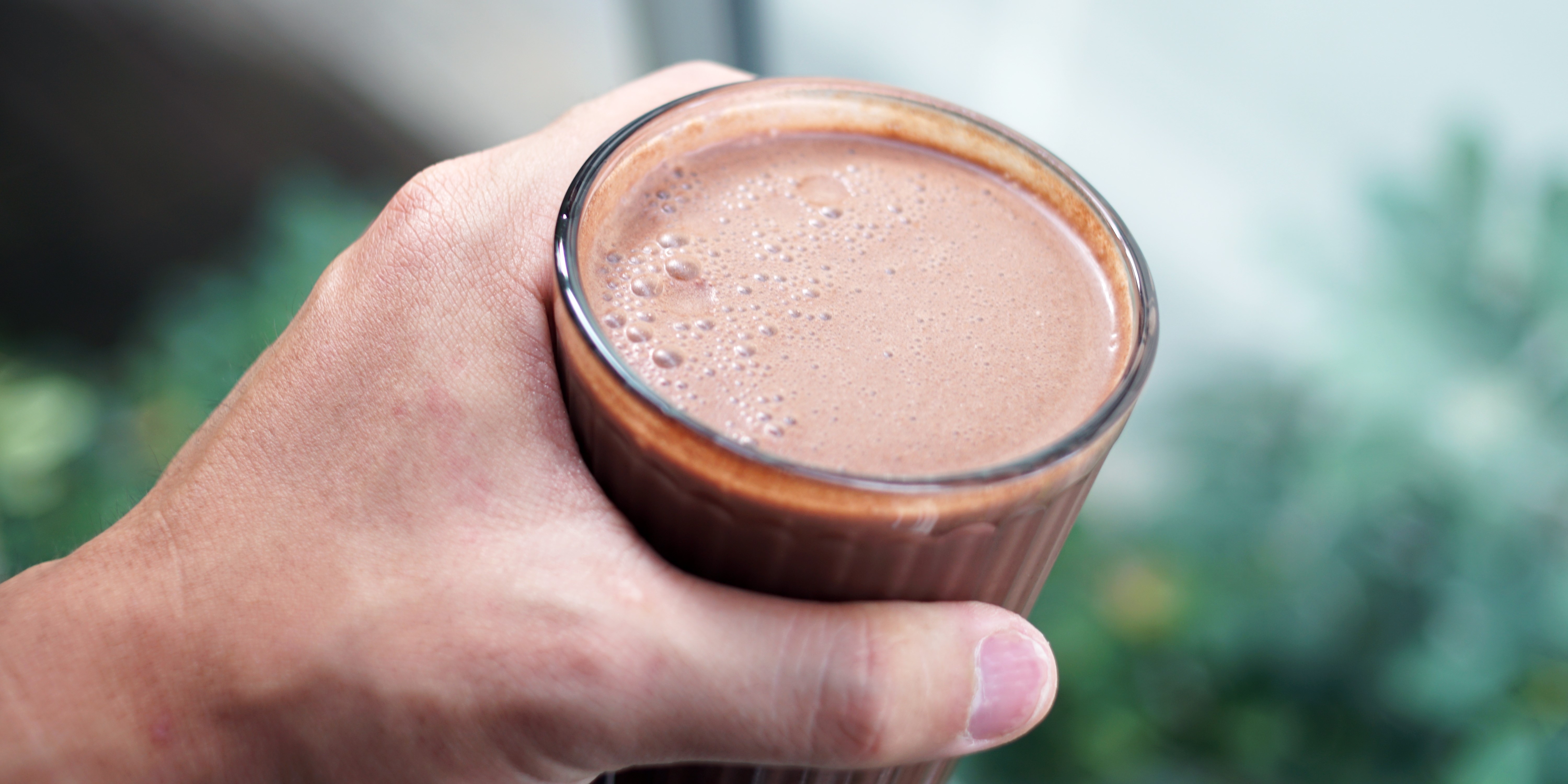 En lækker kombination af sundhedsfordele: Start dagen med denne morgensmoothie med kaffe