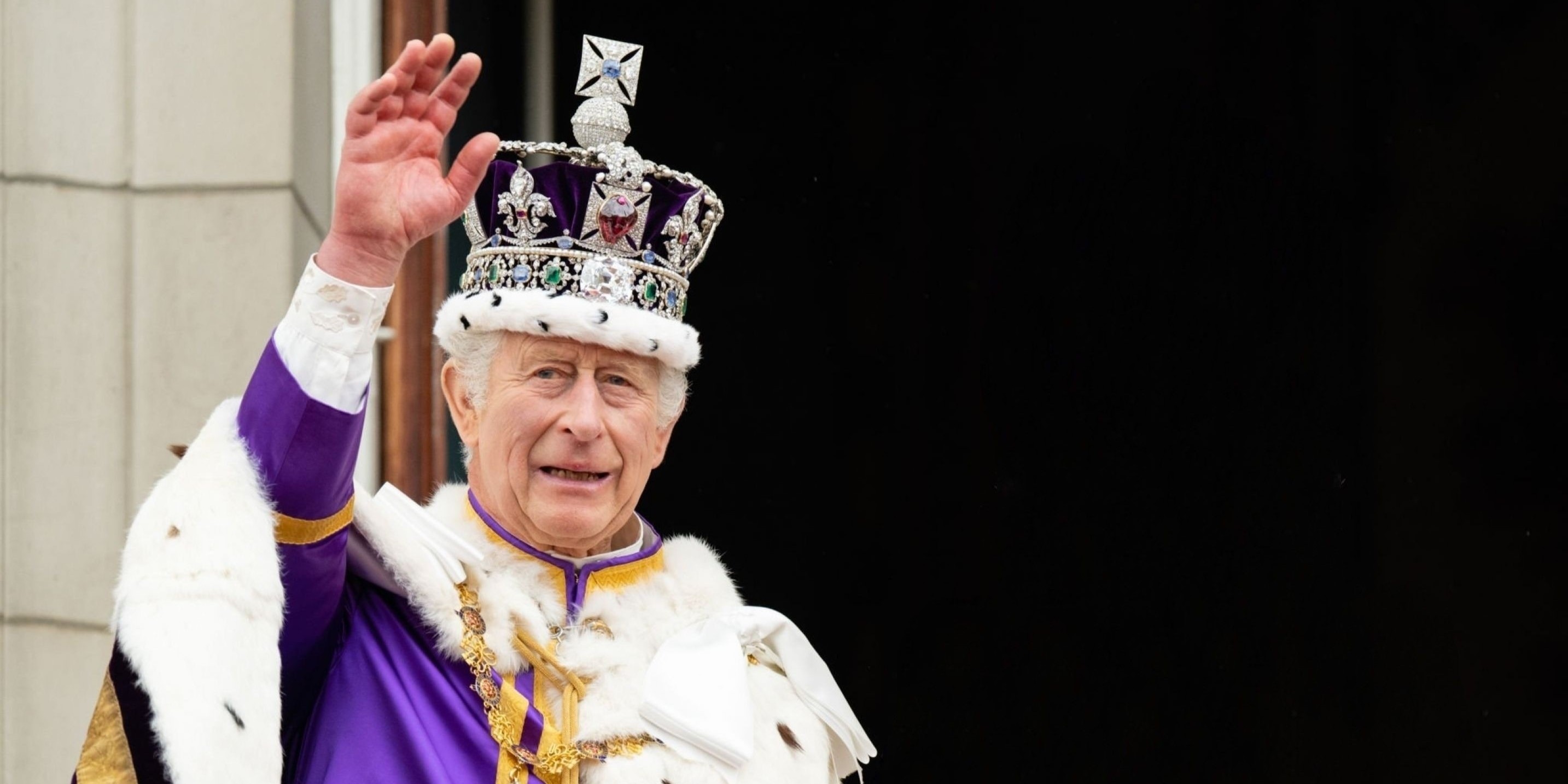 5 af de vildeste konspirationsteorier – er Kong Charles III en vampyr?