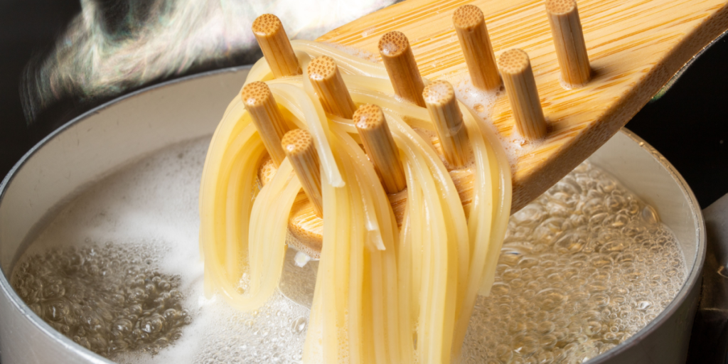 Dette er det rette forhold mellem salt og vand, når du koger pasta