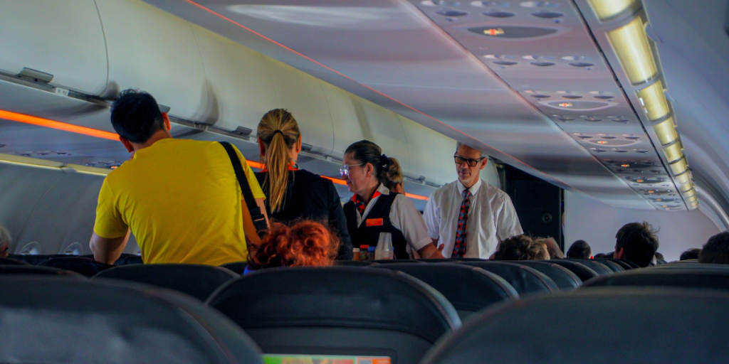 Nye regler hos lavpris-flyselskab: Nu kan tatoveringer og påklædning koste dig pladsen ombord