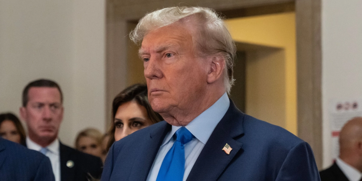FBI-direktør sår tvivl: Var det virkelig en kugle der ramte Trump?