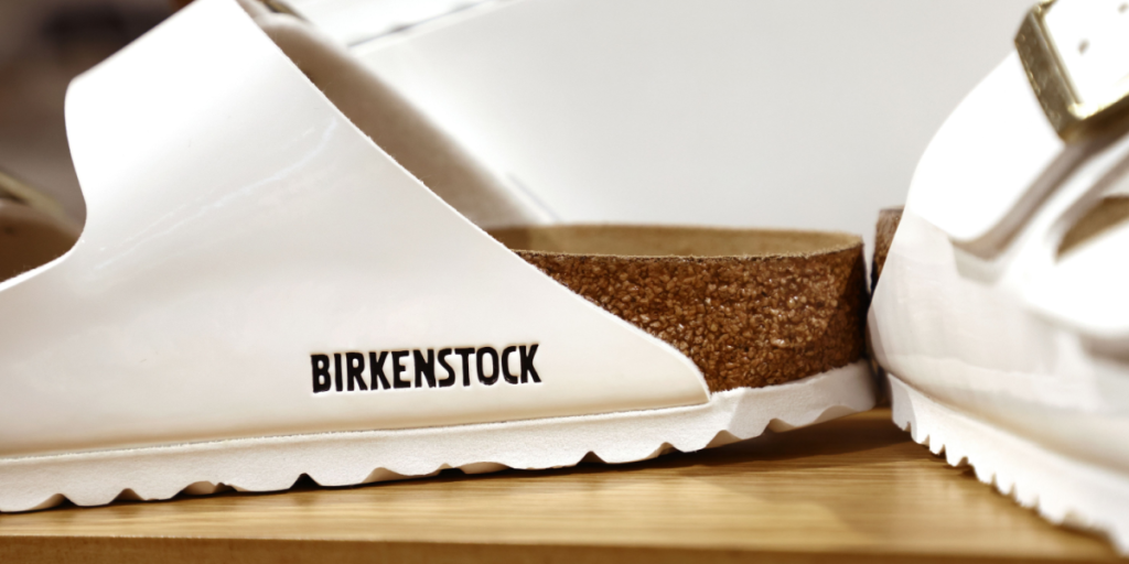 Birkenstock har fået nok af kopier: Vil have sandaler anerkendt som kunstværk