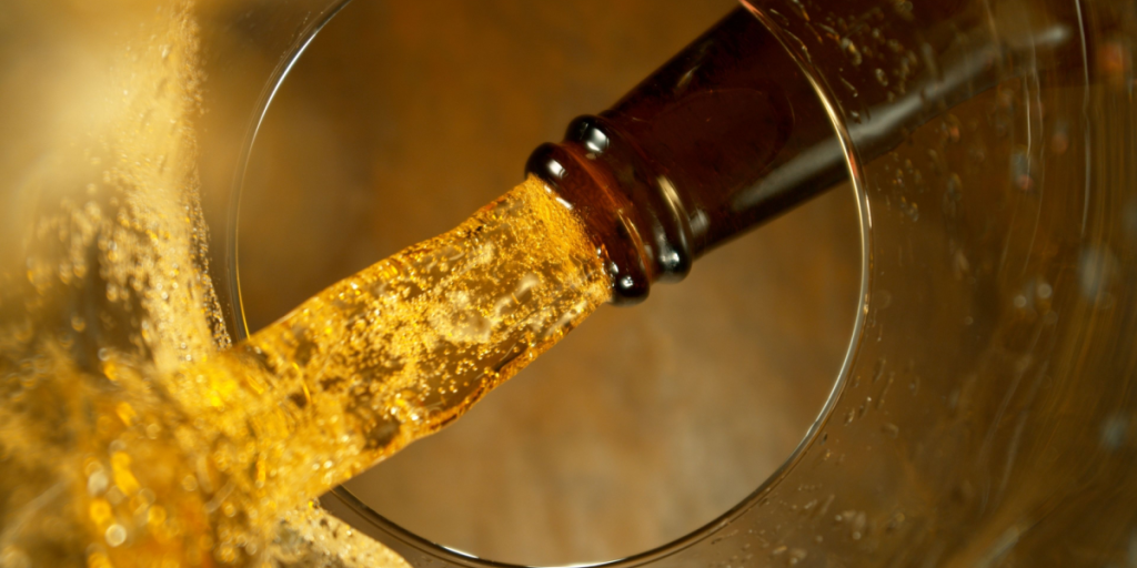 Flere vil fejre nytår uden alkohol, mener prisbelønnet øl-iværksætter