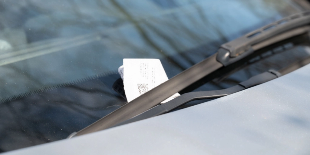 I nat skifter vi – husk at indstille dette i bilen for at undgå dumme bøder