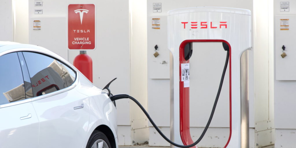 Tesla taber i retten: Ejere skal have 50.000 kroner hver