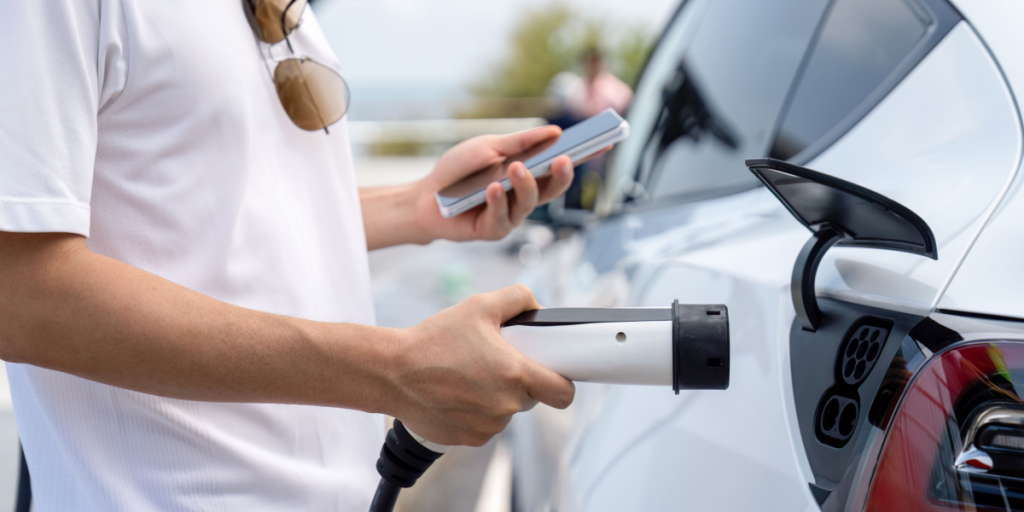 Nyt samarbejde: Nu kan disse elbilister lade her uden ekstra omkostninger