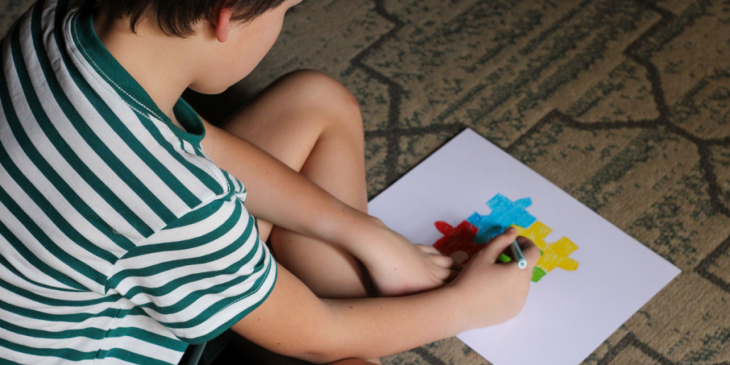 Ny analyse: Andelen af børn og unge med autisme, der bliver anbragt, falder