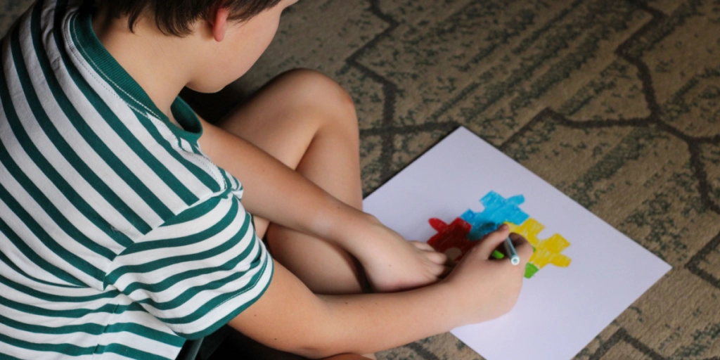 Ny analyse: Andelen af børn og unge med autisme, der bliver anbragt, falder