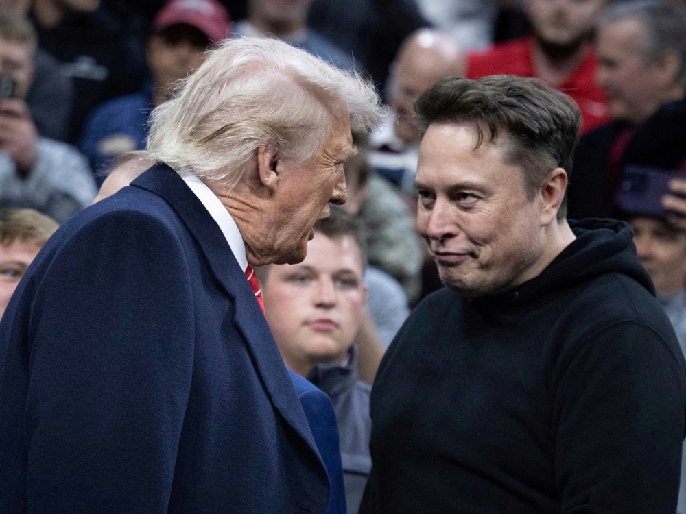 Elon langer ud efter Trump: Taler for døve øre