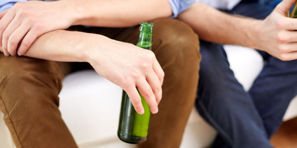 Skarp kritik af festarrangør: Instruerede unge i, hvordan de kunne skjule alkohol