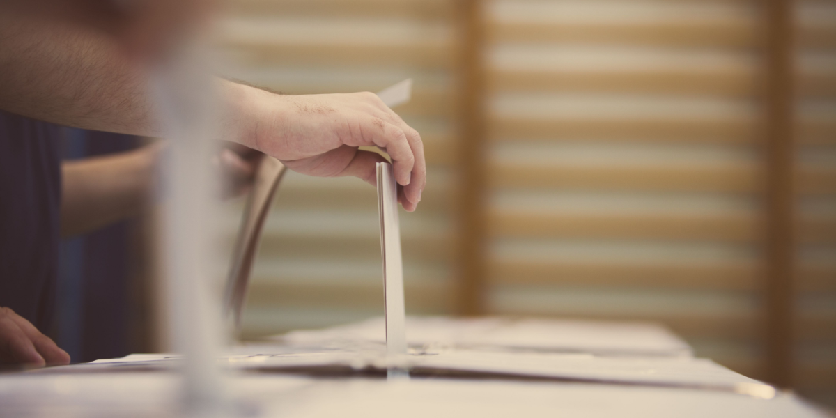 Regeringen har mistet sit flertal: Nu vil oppositionspolitiker have valg