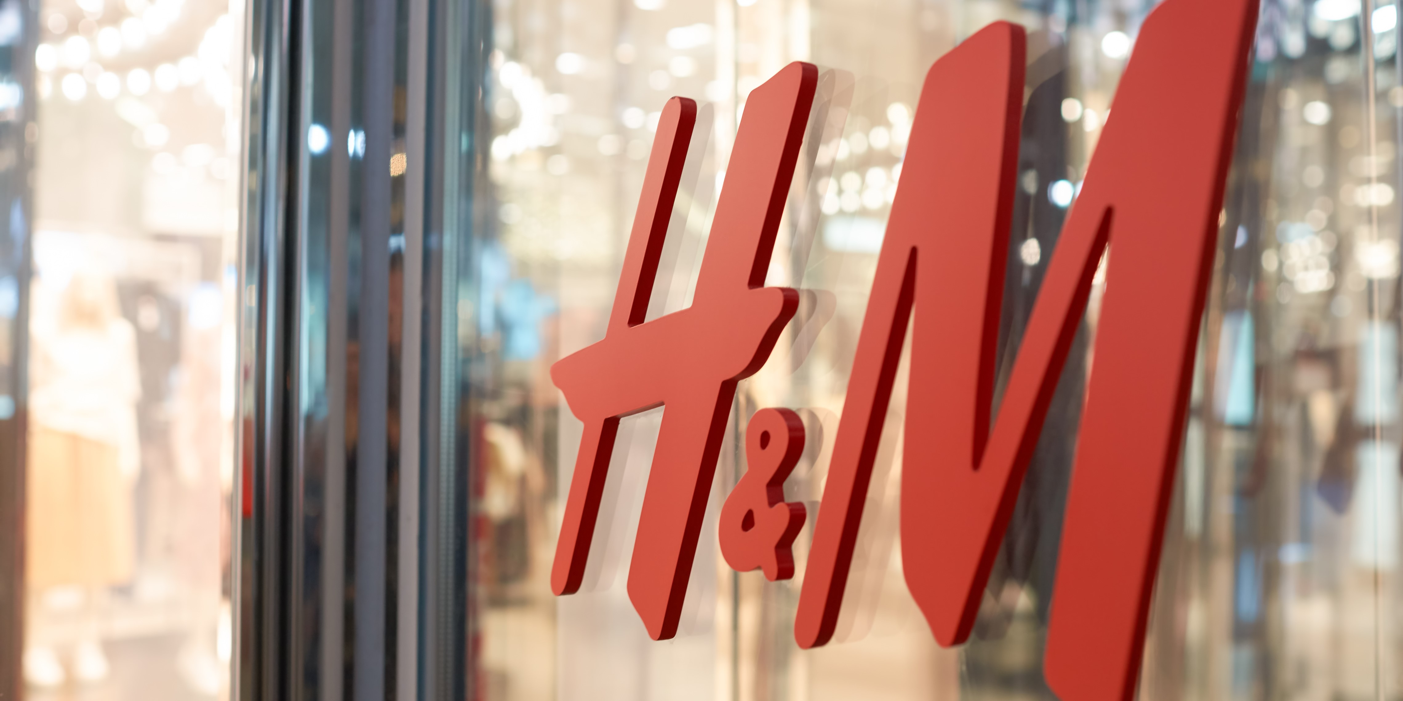 H&M i massiv modvind: Nu undskylder tøjgiganten