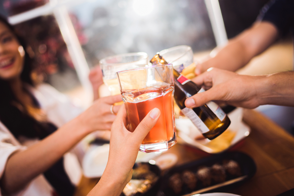 Nye tal afslører: Danskerne drikker mindre alkohol