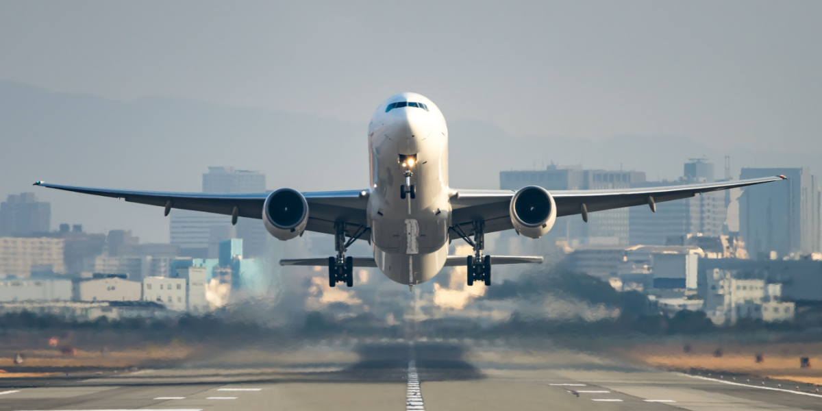 Nu kommer flyafgifterne: Så meget stiger prisen på at rejse