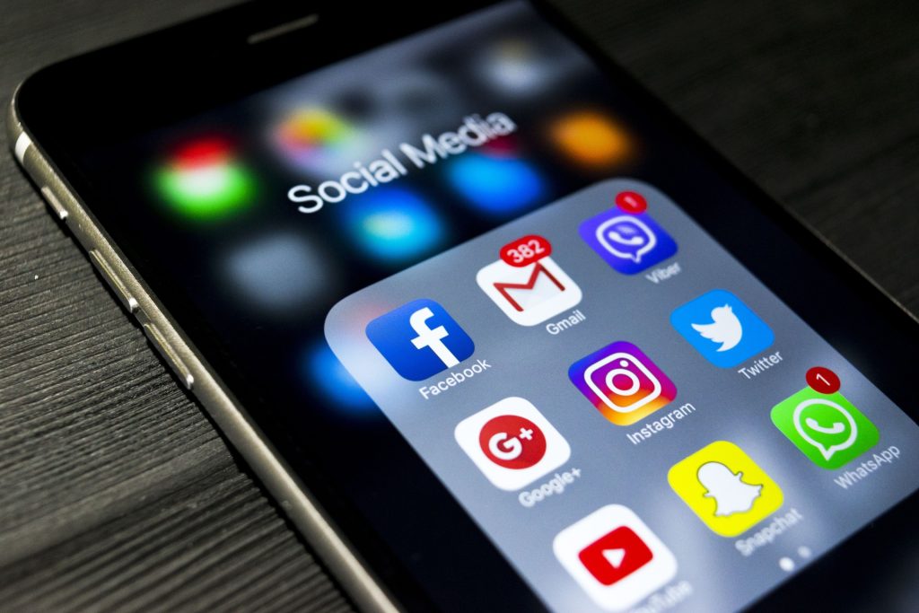 Du har dem på din telefon: Disse 5 mobilapps snager i dit privatliv