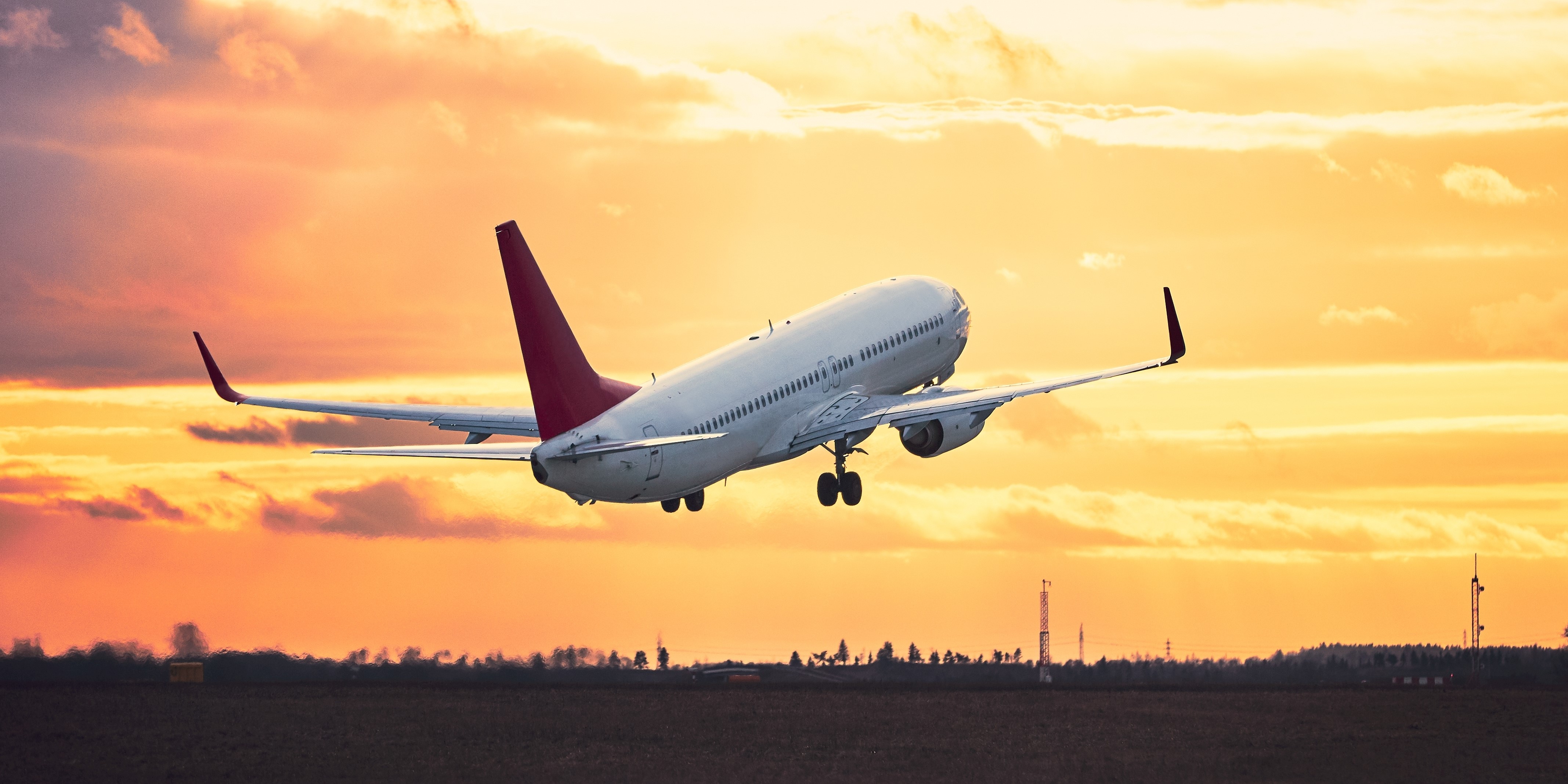 Nu er det vedtaget: Så meget dyrere bliver det at flyve