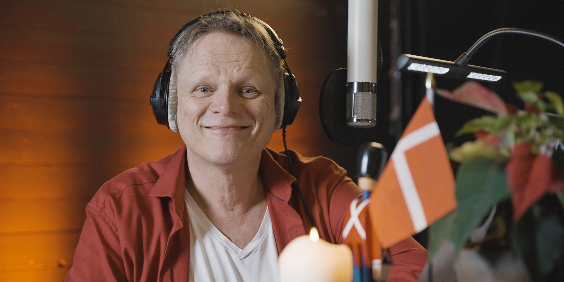 Udkommer i dag: Sigurd Barrett klar med ny Grundlovssang