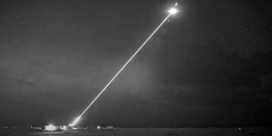 Vild video offentliggjort: Storbritanniens nye laservåben “DragonFire” i aktion
