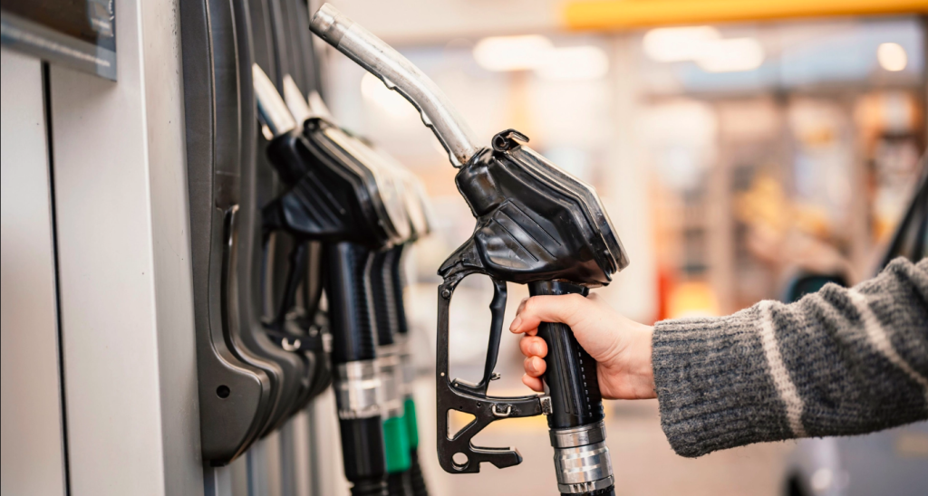 Bank kommer med heftig advarsel: Priserne på benzin og diesel kan blive fordoblet
