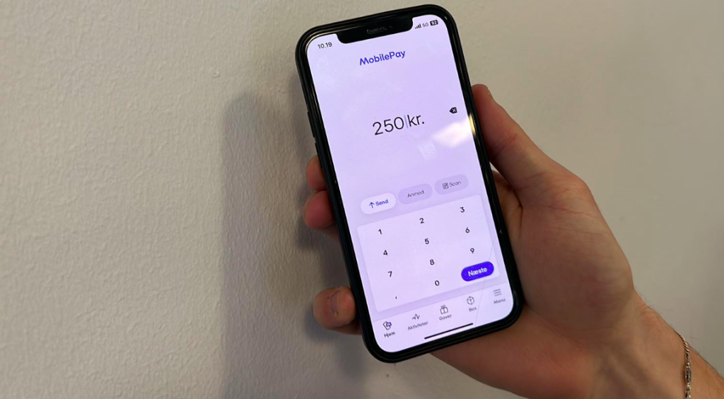 MobilePay advarer: Her er svindlernes seneste metode til at lokke overførsler ud af brugerne