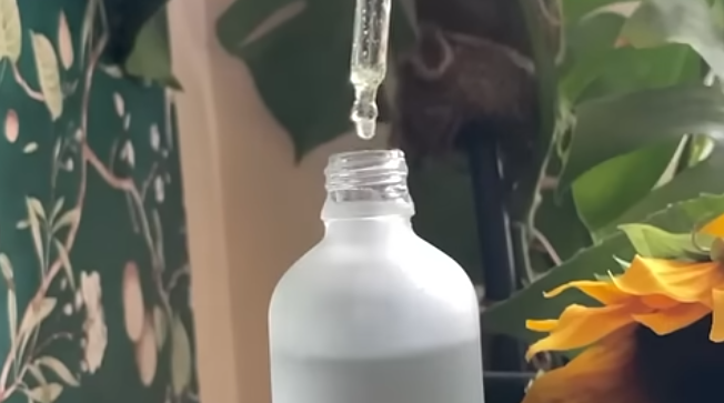 Et glas af dette i vindueskarmen er nok. Myggene vil aldrig vise sig i dit hjem igen.