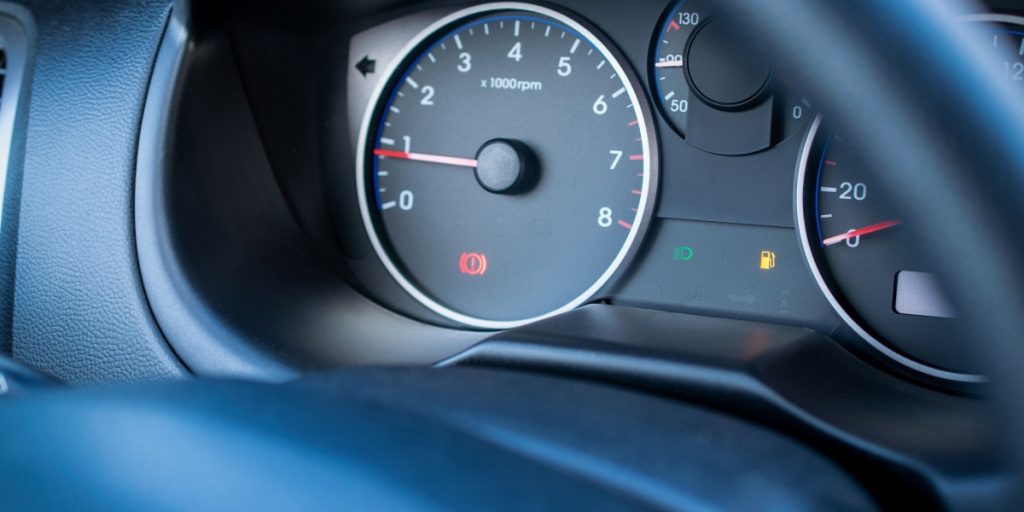 Bilister har dette for vane for at spare penge: I længden ødelægger det motoren